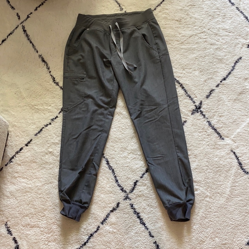 Jogger scrubs